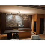 Кухня «Элеганс» с шпонированными фасадами Файн Лайн Дуб мокко и Натуральный в квартире Ессентуков